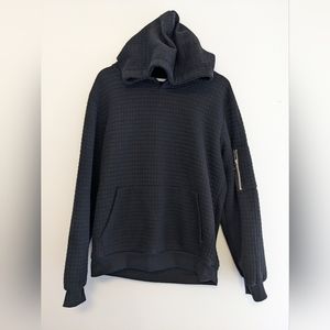 Black quilted hoodie with kangaroo pocket and side zipper Sz L